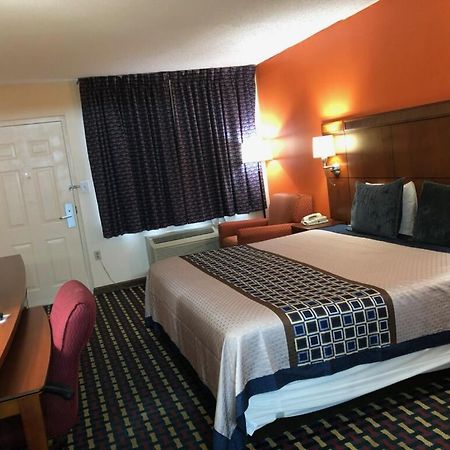 Howard Johnson By Wyndham Perry Ga Extérieur photo